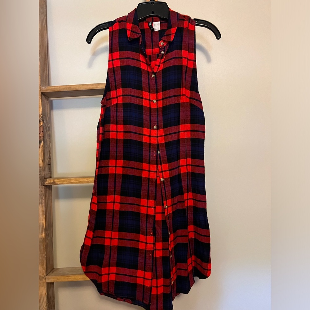 Cute plaid dress!!